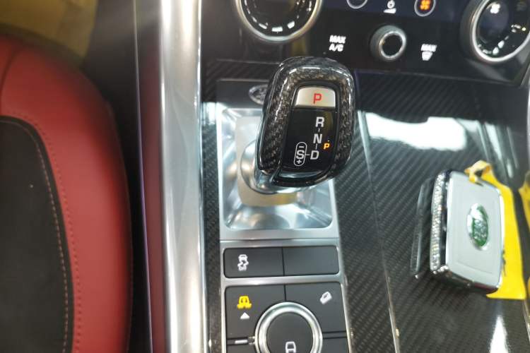 Used Land Rover Range Sport 2021 3.0 L6 YAO Black Edition Gear Lever
