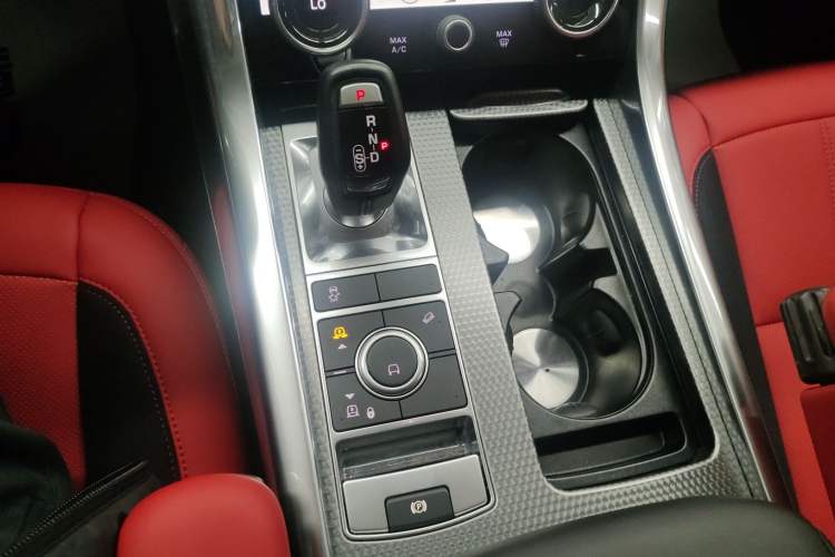 Used Land Rover Range Sport 2021 3.0 L6 YAO Black Edition Gear Lever