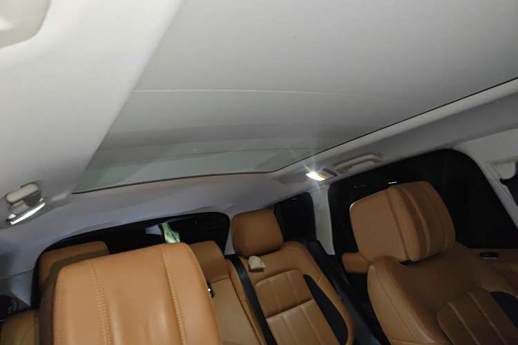 Used Land Rover Range Sport 2021 3.0 L6 YAO Black Edition Headliner