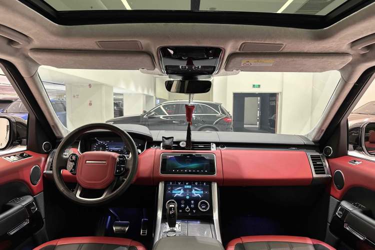 Used Land Rover Range Sport 2021 3.0 L6 HST Interior 1