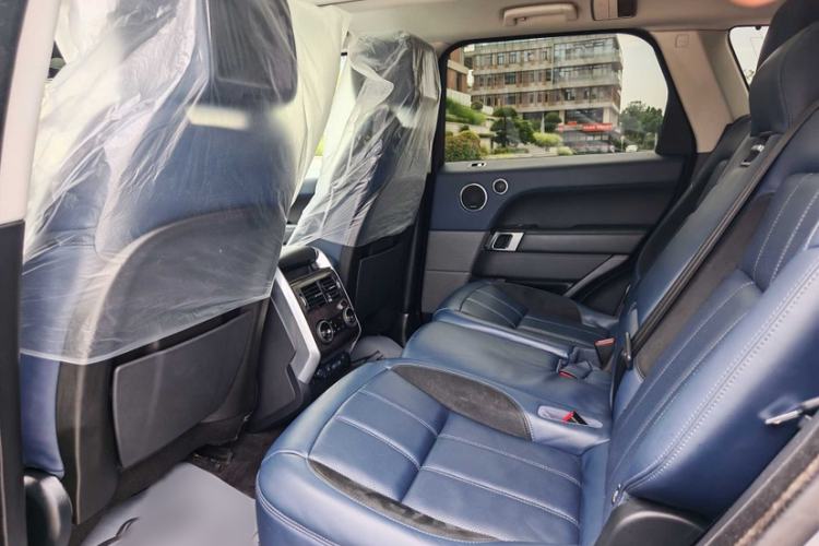 Used Land Rover Range Sport 2021 3.0 L6 YAO Black Edition Interior 1