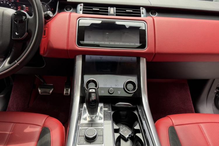 Used Land Rover Range Sport 2021 3.0 L6 YAO Black Edition Interior 12