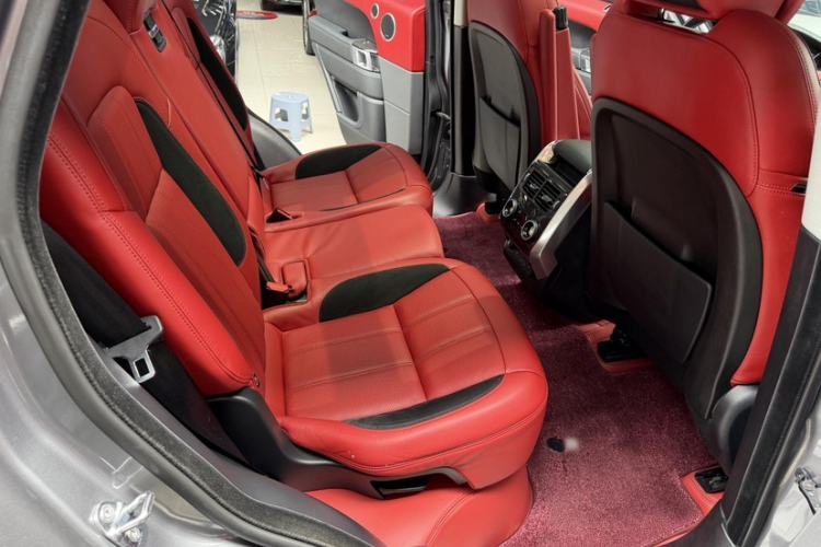 Used Land Rover Range Sport 2021 3.0 L6 YAO Black Edition Interior 14