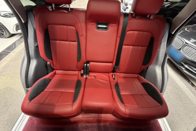 Used Land Rover Range Sport 2021 3.0 L6 YAO Black Edition Interior 2