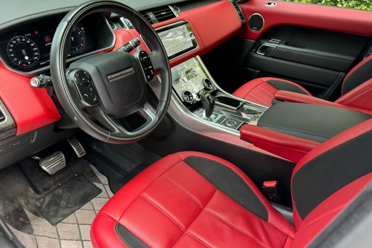 Used Land Rover Range Sport 2021 3.0 L6 YAO Black Edition Interior 2