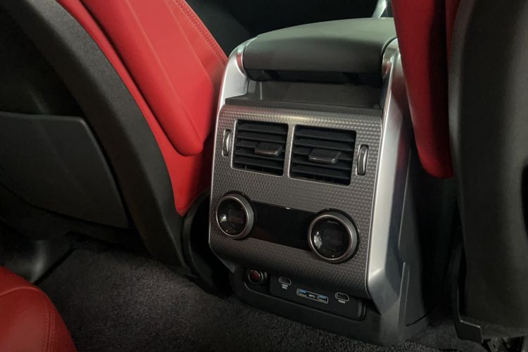 Used Land Rover Range Sport 2021 3.0 L6 HST Interior 4