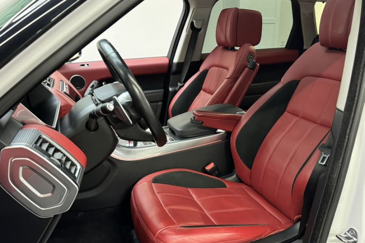 Used Land Rover Range Sport 2021 3.0 L6 YAO Black Edition Interior 4