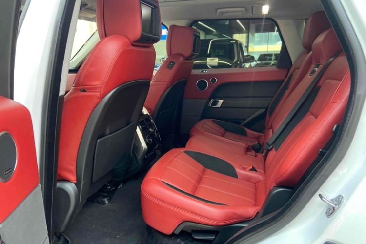 Used Land Rover Range Sport 2021 3.0 L6 YAO Black Edition Interior 6
