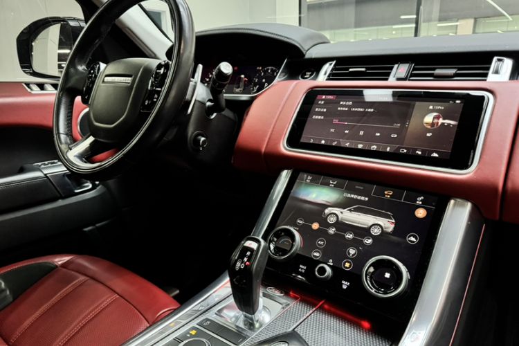 Used Land Rover Range Sport 2021 3.0 L6 YAO Black Edition Interior 6