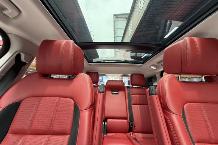 Used Land Rover Range Sport 2021 3.0 L6 YAO Black Edition Interior 8