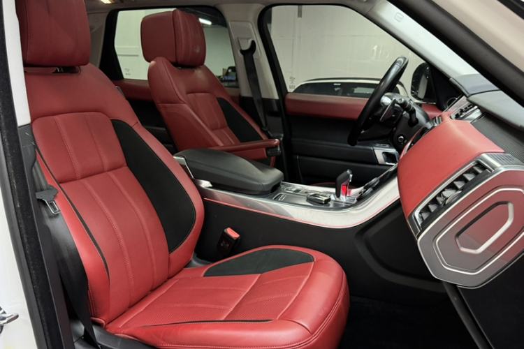 Used Land Rover Range Sport 2021 3.0 L6 YAO Black Edition Interior 8