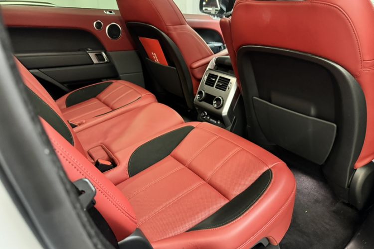 Used Land Rover Range Sport 2021 3.0 L6 YAO Black Edition Interior 9