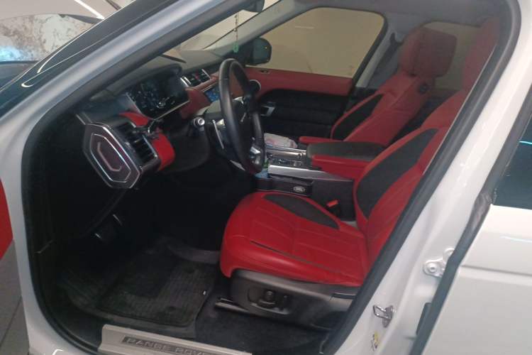 Used Land Rover Range Sport  Left Front Seat