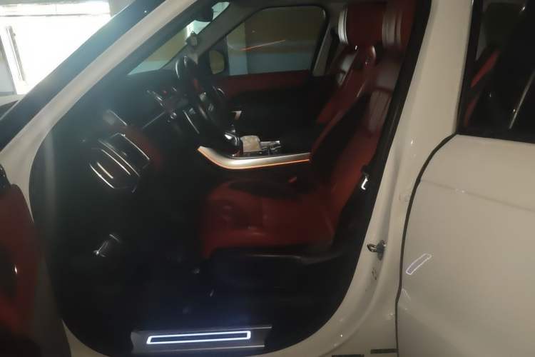 Used Land Rover Range Sport 2021 3.0 L6 YAO Black Edition Left Front Seat