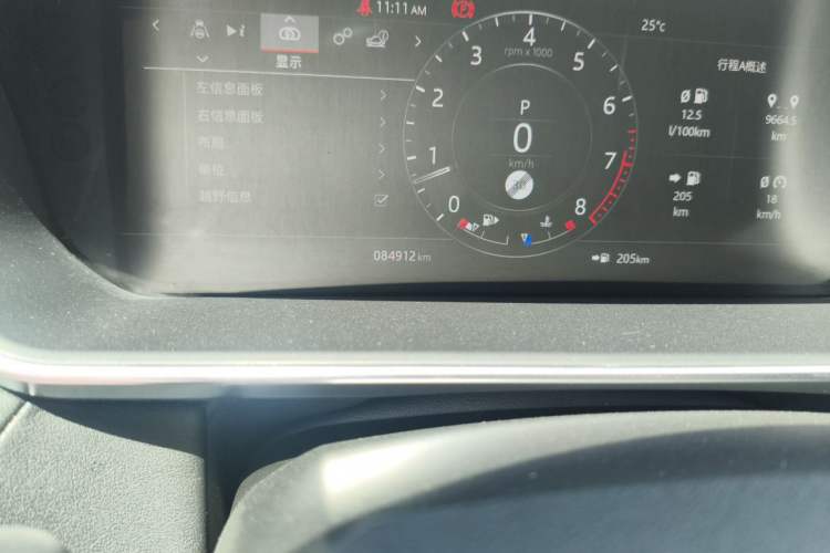 Used Land Rover Range Sport 2021 3.0 L6 SE Odometer Close Up