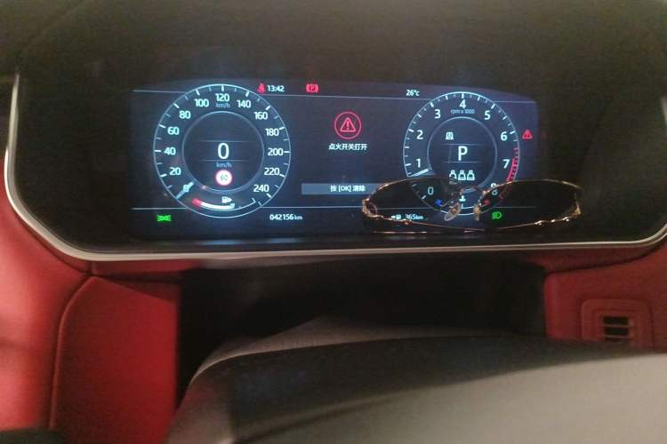 Used Land Rover Range Sport  Odometer Close Up
