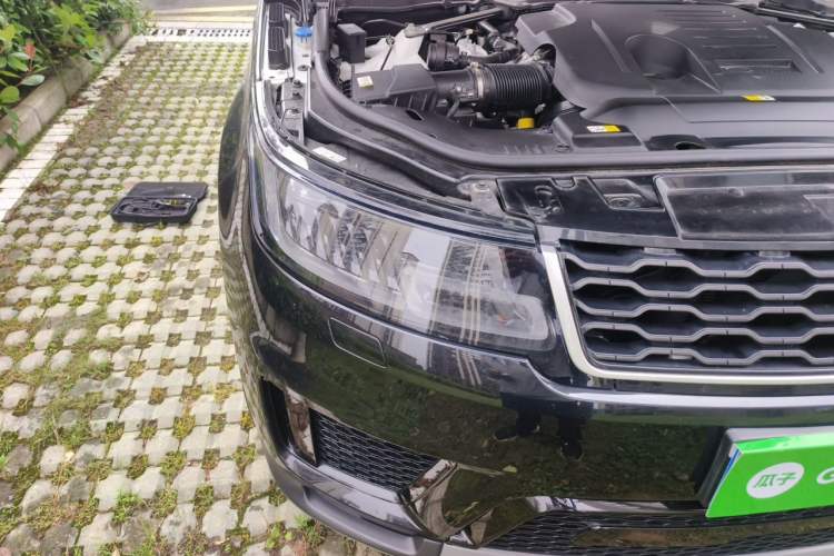 Used Land Rover Range Sport 2021 3.0 L6 SE Right Front Headlight