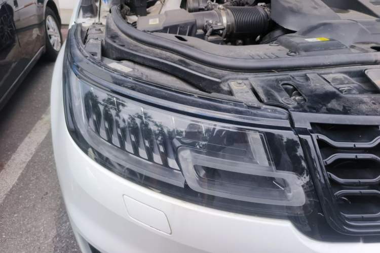 Used Land Rover Range Sport 2021 3.0 L6 YAO Black Edition Right Front Headlight