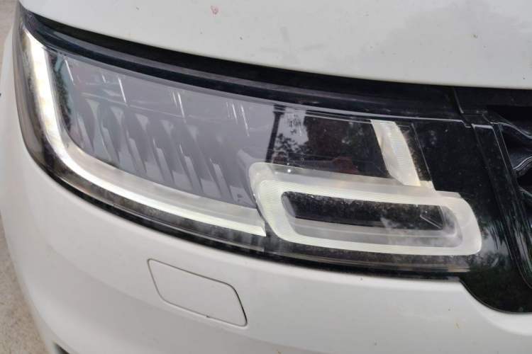 Used Land Rover Range Sport 2021 3.0 L6 YAO Black Edition Right Front Headlight