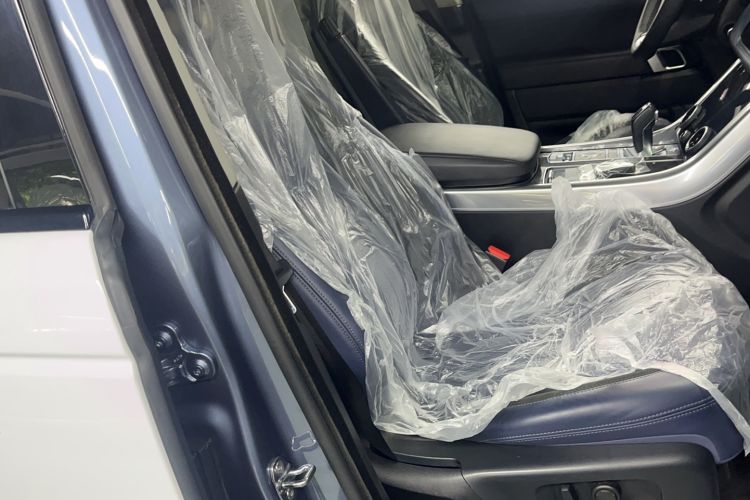 Used Land Rover Range Sport 2021 3.0 L6 YAO Black Edition Right Front Seat