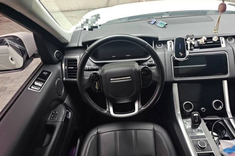Used Land Rover Range Sport 2021 3.0 L6 SE Steering Wheel