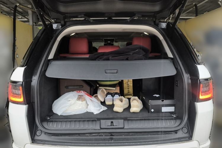 Used Land Rover Range Sport 2021 3.0 L6 YAO Black Edition Trunk