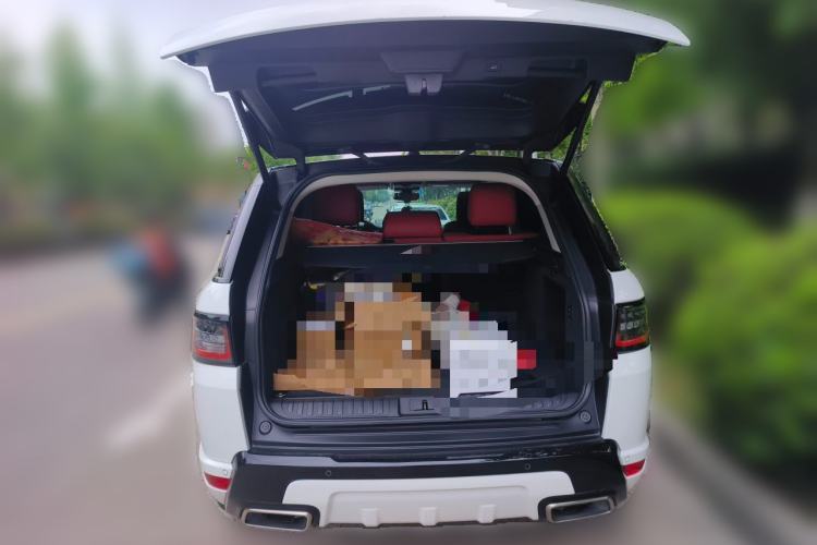 Used Land Rover Range Sport 2021 3.0 L6 YAO Black Edition Trunk