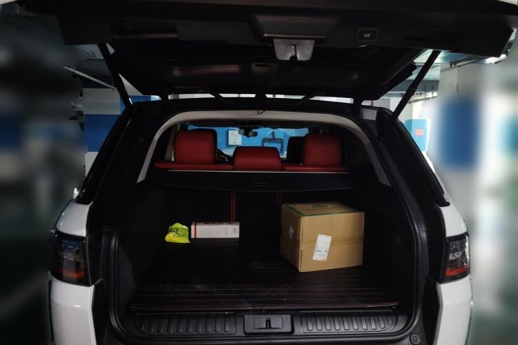 Used Land Rover Range Sport 2021 3.0 L6 YAO Black Edition Trunk