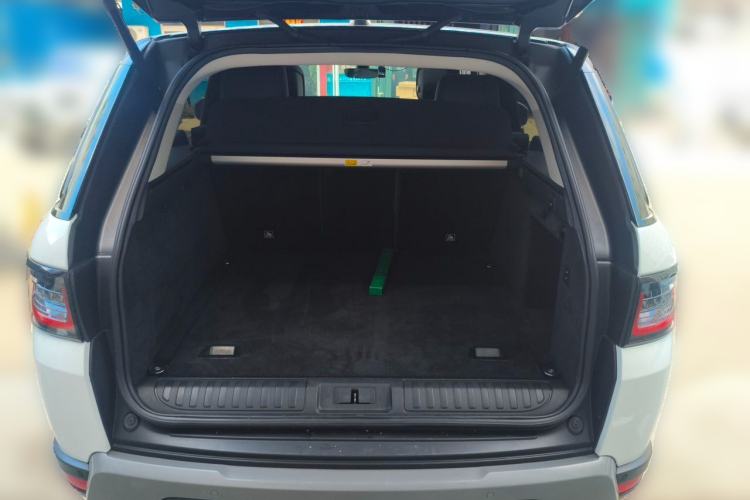 Used Land Rover Range Sport 2021 3.0 L6 SE Trunk
