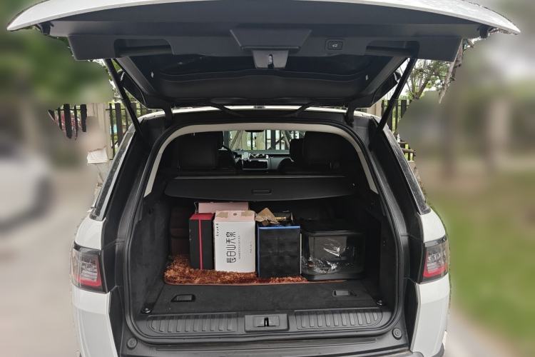 Used Land Rover Range Sport 2021 3.0 L6 SE Trunk