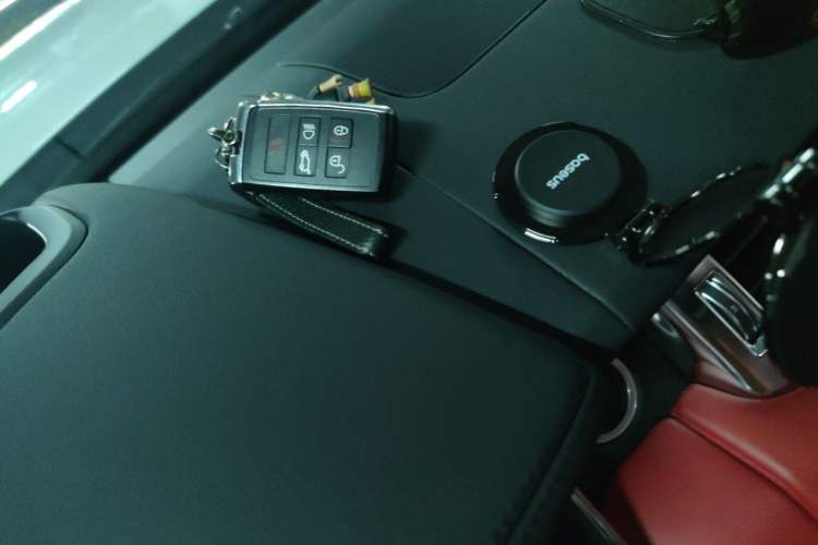 Used Land Rover Range Sport 2021 3.0 L6 HST Vehicle Key