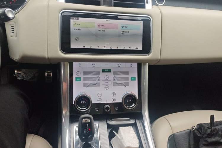 Used Land Rover Range Sport 2022 3.0 L6 Tiger Power Ambition Edition Audio And AC Panel