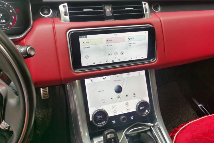 Used Land Rover Range Sport 2022 3.0 L6 YAO Black Edition Audio And AC Panel