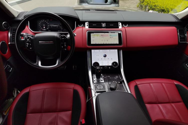 Used Land Rover Range Sport 2022 3.0 L6 YAO Black Edition Center Console