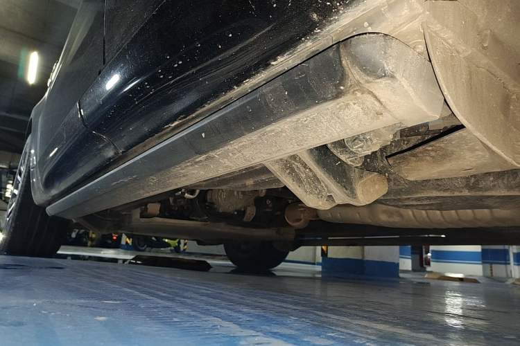 Used Land Rover Range Sport 2022 3.0 L6 YAO Black Edition Chassis Rear Left