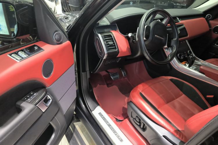 Used Land Rover Range Sport 2022 3.0 L6 YAO Black Edition Driver Seat