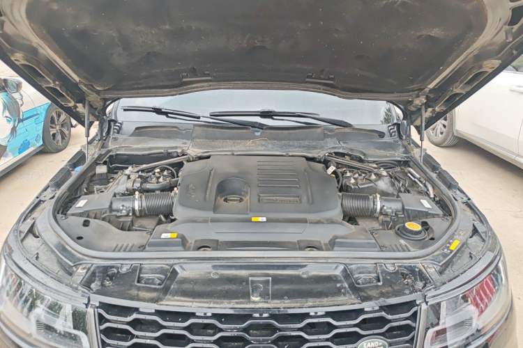 Used Land Rover Range Sport 2022 3.0 L6 HST Engine Bay
