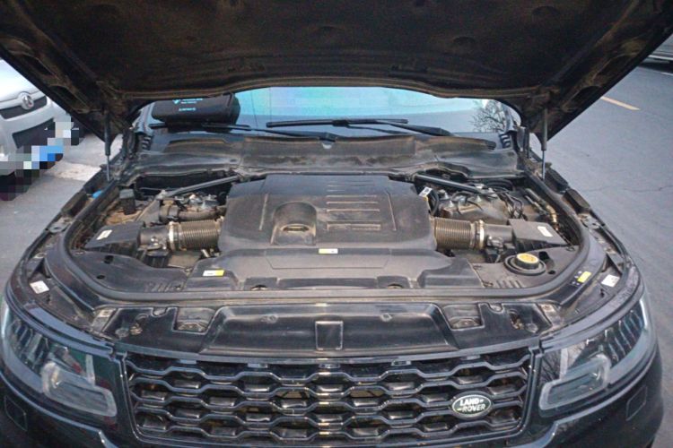 Used Land Rover Range Sport 2022 3.0 L6 YAO Black Edition Engine Bay