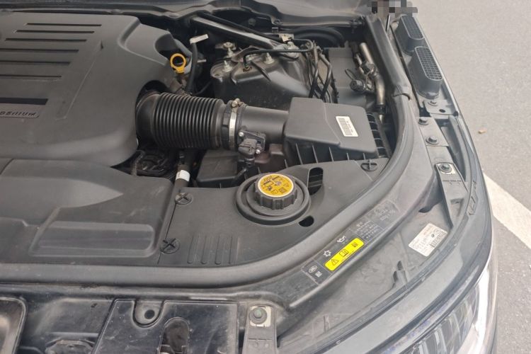 Used Land Rover Range Sport 2022 3.0 L6 YAO Black Edition Engine Bay Left
