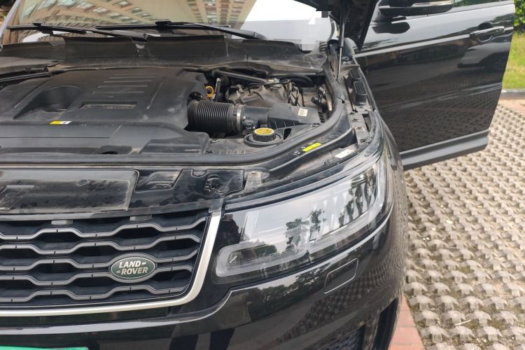 Used Land Rover Range Sport 2022 3.0 L6 SE Engine Bay Left