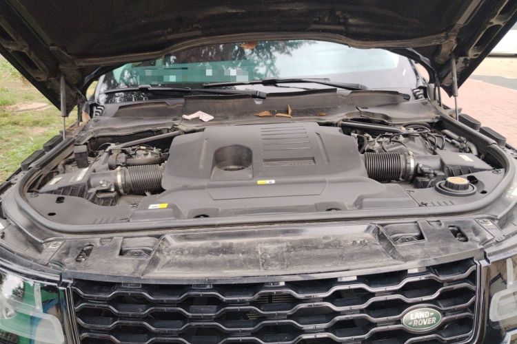 Used Land Rover Range Sport 2022 3.0 L6 YAO Black Edition Engine Bay