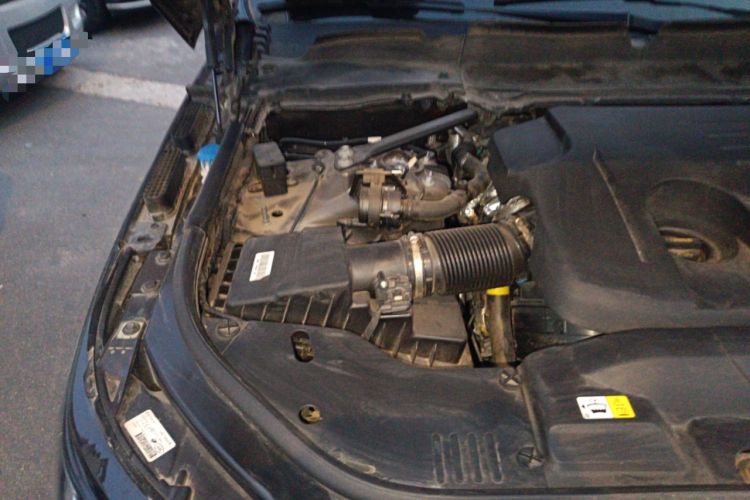Used Land Rover Range Sport 2022 3.0 L6 YAO Black Edition Engine Bay Right