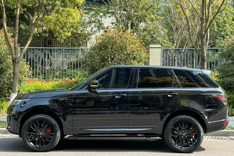 Used Land Rover Range Sport 2022 3.0 L6 YAO Black Edition Exterior 1