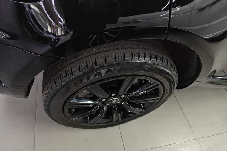 Used Land Rover Range Sport 2022 3.0 L6 Ink Blue Glitter Edition Exterior 8