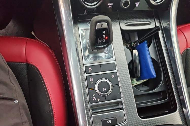 Used Land Rover Range Sport 2022 3.0 L6 HST Gear Lever