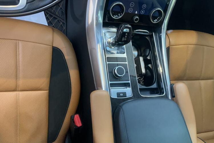 Used Land Rover Range Sport 2022 3.0 L6 YAO Black Edition Gear Lever
