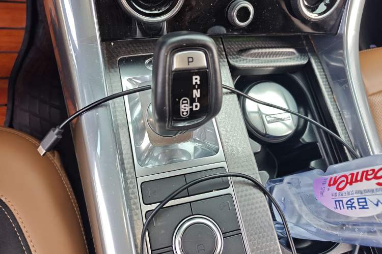Used Land Rover Range Sport 2022 3.0 L6 YAO Black Edition Gear Lever