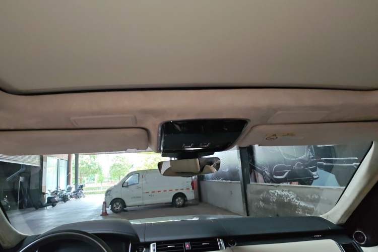 Used Land Rover Range Sport 2022 3.0 L6 Tiger Power Ambition Edition Headliner