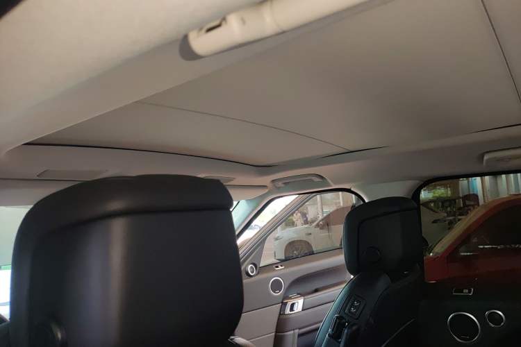 Used Land Rover Range Sport 2022 3.0 L6 SE Headliner