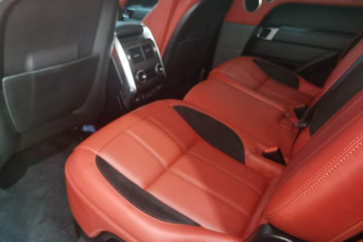 Used Land Rover Range Sport 2022 3.0 L6 YAO Black Edition Interior 1